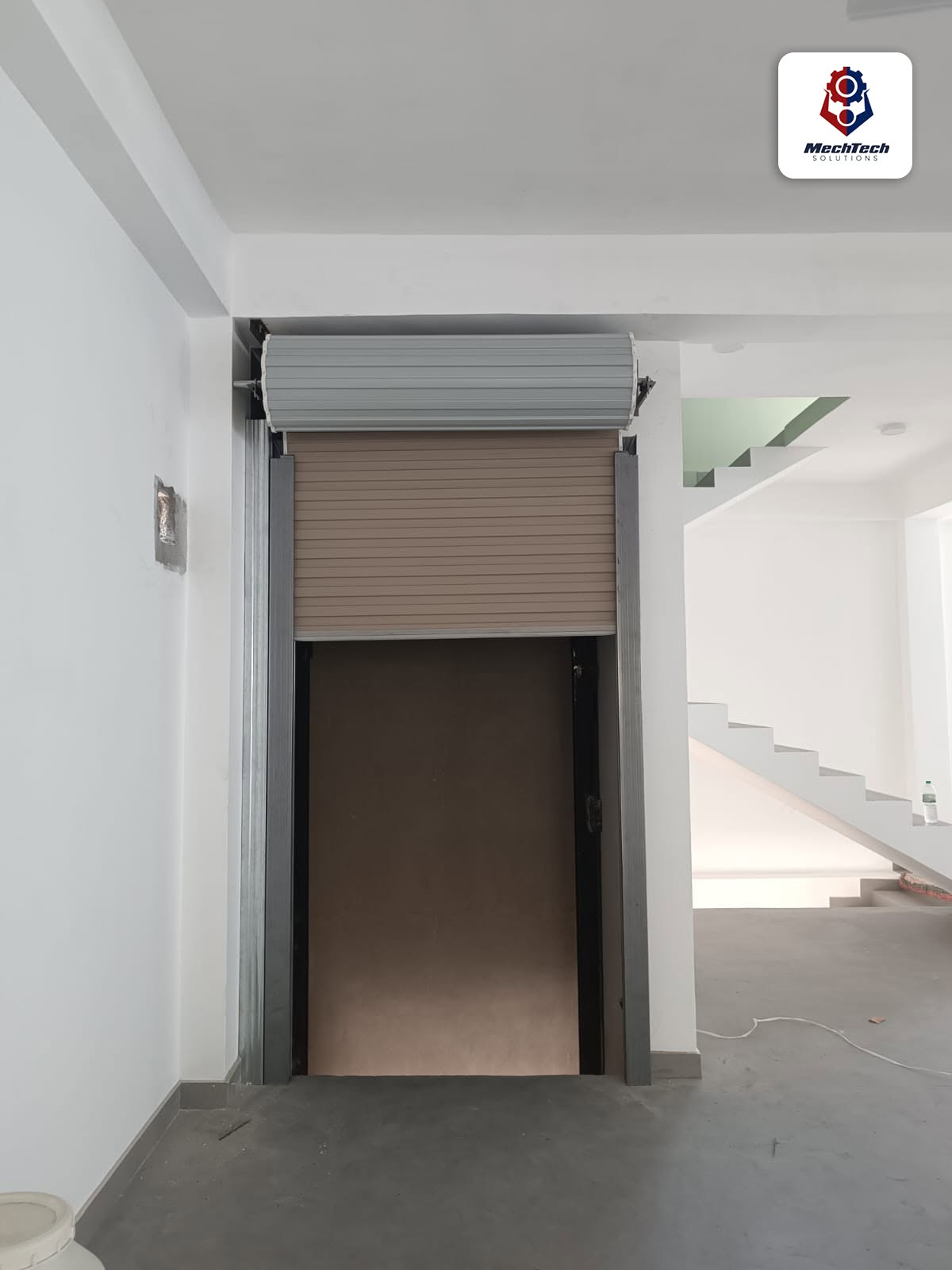 2 Ton Goods Hoist for 4-floors
